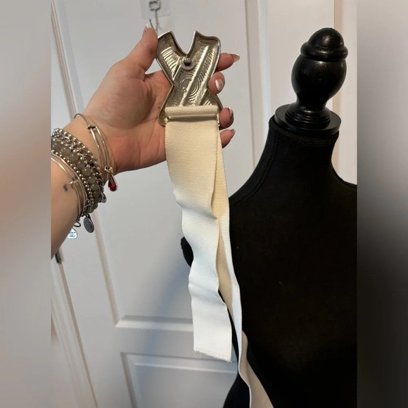 Vintage |  80's "x" Style Stretchy Adjustable Belt - Picture 4 of 6